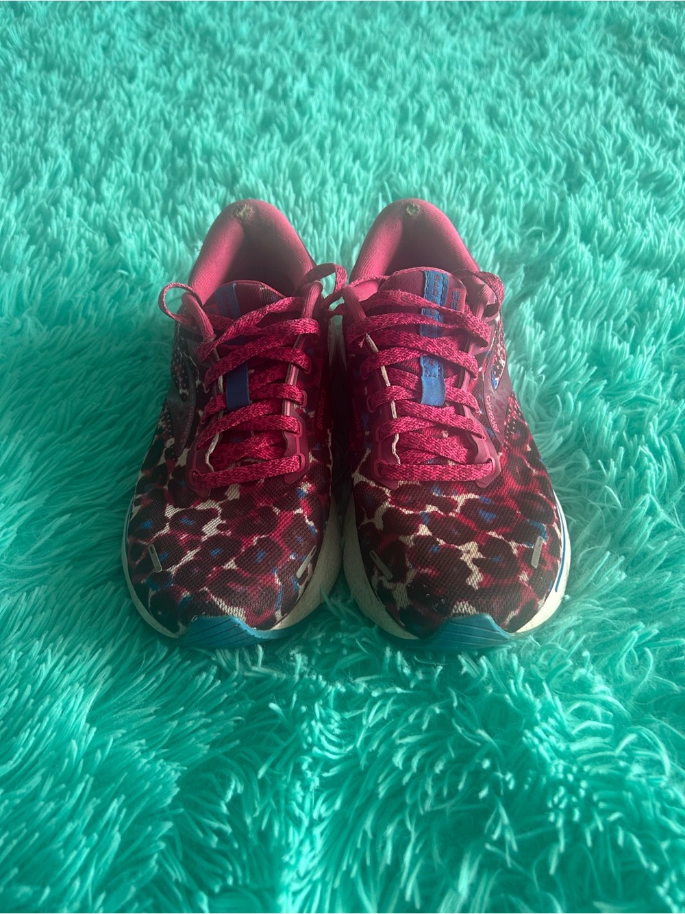 Brooks Women's Magenta and Blue Patterned Running Sneakers